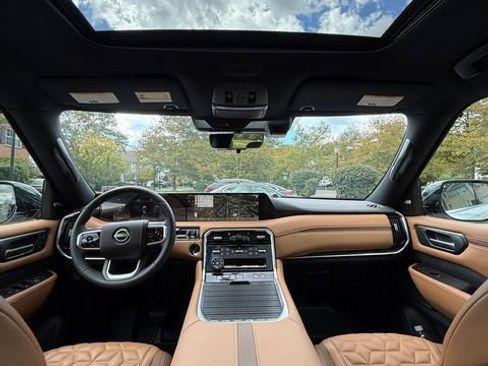 Used 2026 Nissan Armada Platinum Reserve AWD/4WD image 9