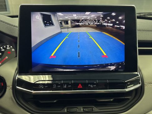 Used 2022 Jeep Compass Limited image 30