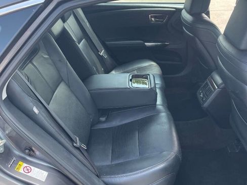 Used 2013 Toyota Avalon Limited image 8