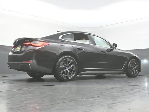 Used 2022 BMW i4 eDrive40 w/ Premium Package RWD image 43
