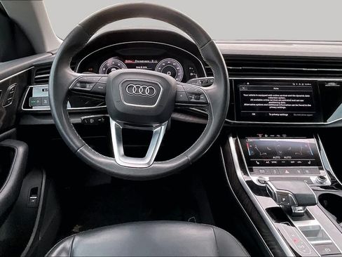 Used 2023 Audi Q8 Premium w/ Convenience Package AWD/4WD image 6