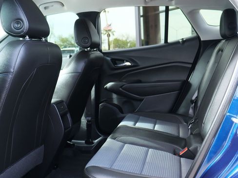 Used 2024 Chevrolet Trax LT w/ Driver Confidence Package image 30