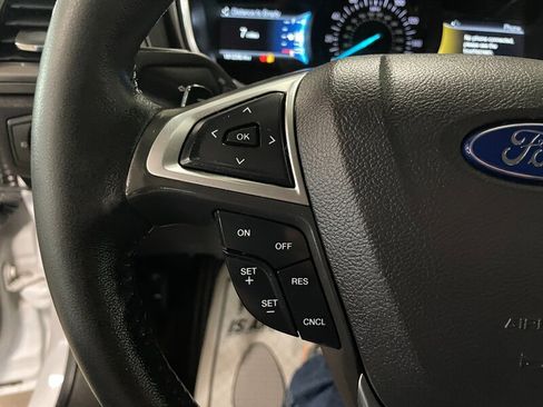 Used 2016 Ford Fusion Titanium FWD image 8