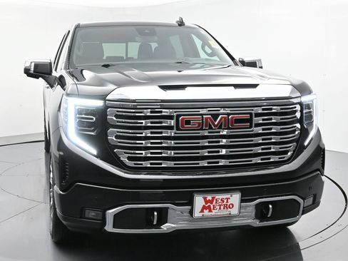 Used 2022 GMC Sierra 1500 Denali w/ Denali Reserve Package AWD/4WD image 31