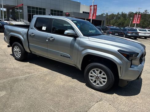 New 2026 Toyota Tacoma SR5 RWD image 9