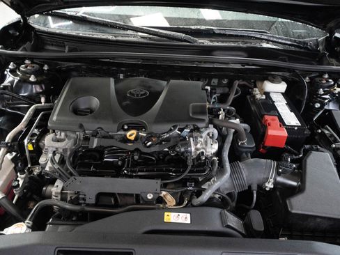 Used 2024 Toyota Camry LE w/ Convenience Package image 30