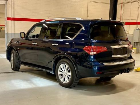Used 2017 INFINITI QX80 4WD w/ Driver Assistance Package image 2