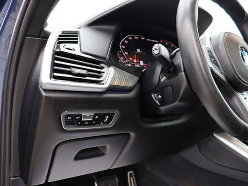 Used 2020 BMW X5 M50i w/ Premium Package image 25