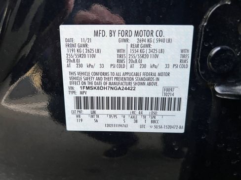 Used 2022 Ford Explorer XLT w/ Equipment Group 202A image 38