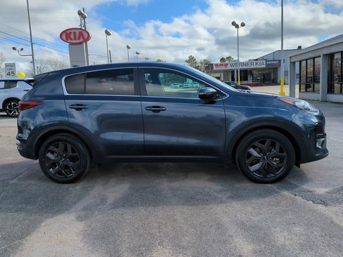 Certified 2022 Kia Sportage LX w/ LX FWD Value Edition Package image 4
