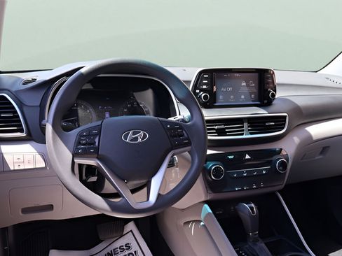 Used 2020 Hyundai Tucson SE w/ Cargo Package AWD/4WD image 18