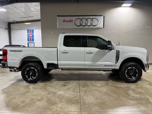 Used 2025 Ford F250 Lariat w/ Lariat Ultimate Package AWD/4WD image 7