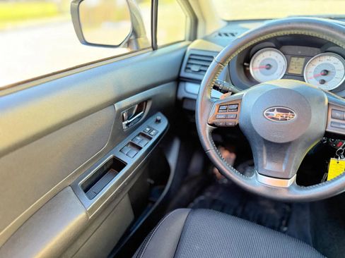 Used 2013 Subaru Impreza 2.0i Sport Premium image 19