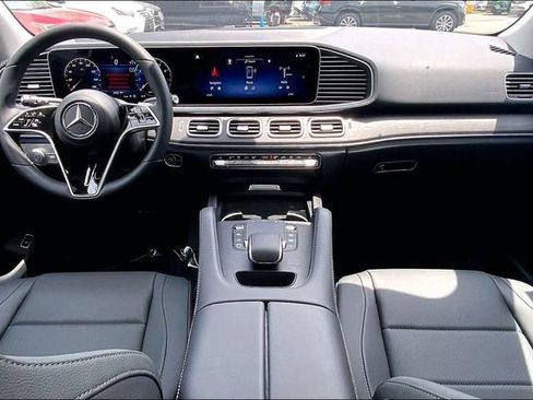Certified 2025 Mercedes-Benz GLE 450 4MATIC image 12