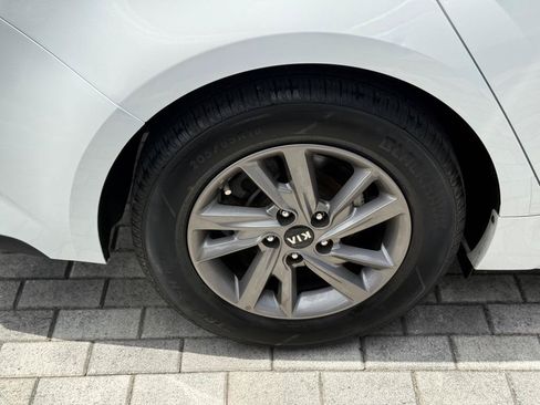 Used 2020 Kia Optima LX FWD image 35