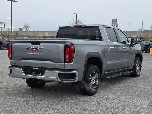 Used 2023 GMC Sierra 1500 SLT w/ SLT Convenience Package image 5