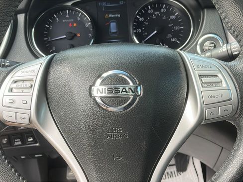 Used 2016 Nissan Rogue SL w/ SL Premium Package image 13