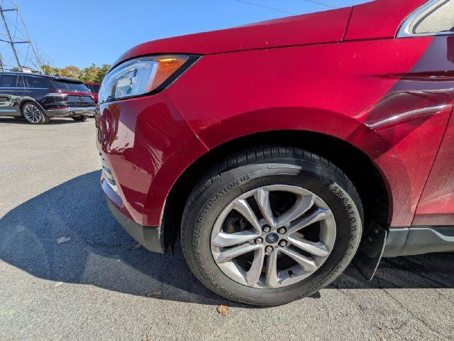 Used 2020 Ford Edge SEL w/ Convenience Package AWD/4WD image 9