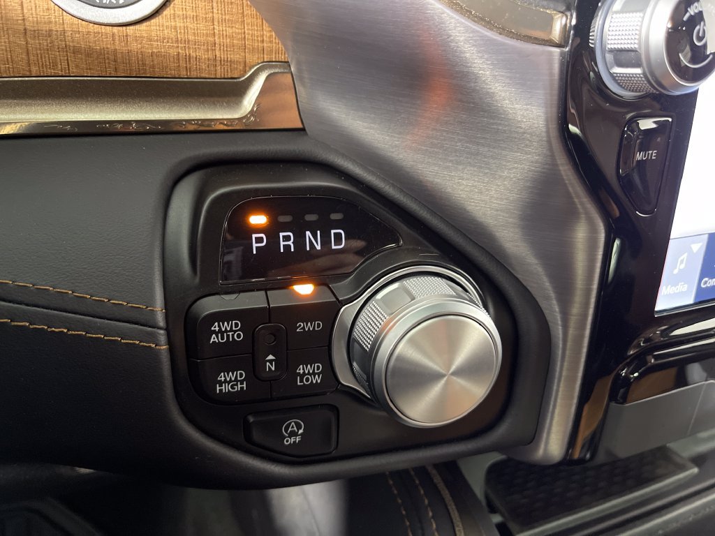 Used 2023 RAM 1500 Limited AWD/4WD image 22