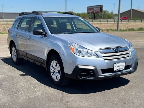 Used 2013 Subaru Outback 2.5i AWD/4WD image 33