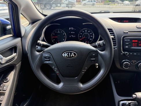 Used 2017 Kia Forte LX FWD image 18
