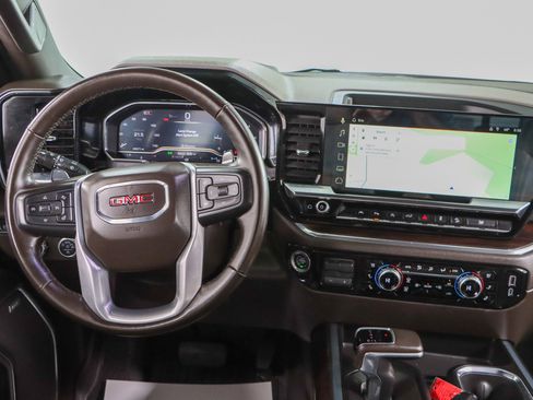 Used 2024 GMC Sierra 1500 SLT AWD/4WD image 18