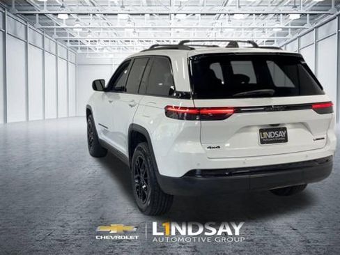 Used 2024 Jeep Grand Cherokee Laredo X AWD/4WD image 8