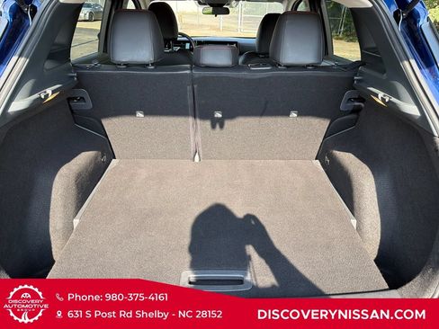 Certified 2025 Nissan Kicks SR FWD image 34