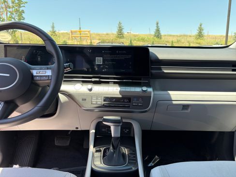 Certified 2025 Hyundai Kona SEL AWD/4WD image 19
