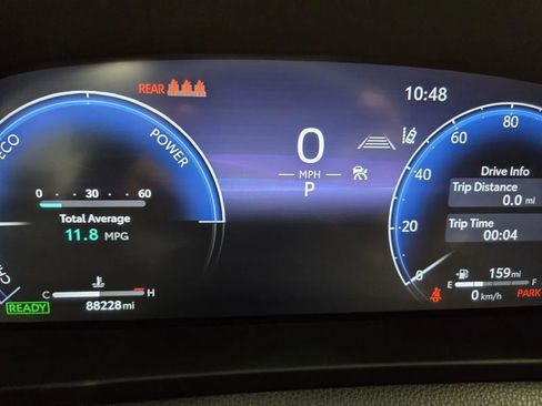 Used 2023 Toyota Crown AWD/4WD image 16