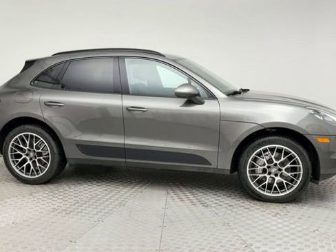 Used 2018 Porsche Macan S image 9