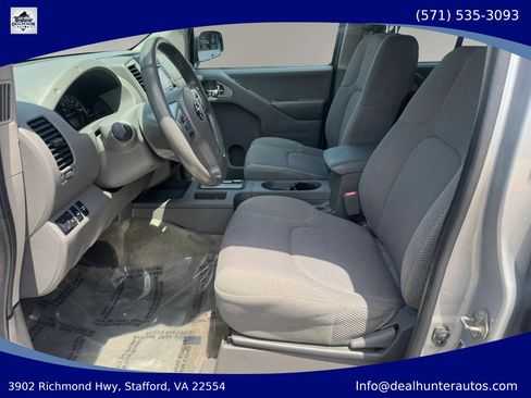 Used 2017 Nissan Frontier SV AWD/4WD image 13