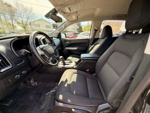 Used 2020 Chevrolet Colorado LT AWD/4WD image 17