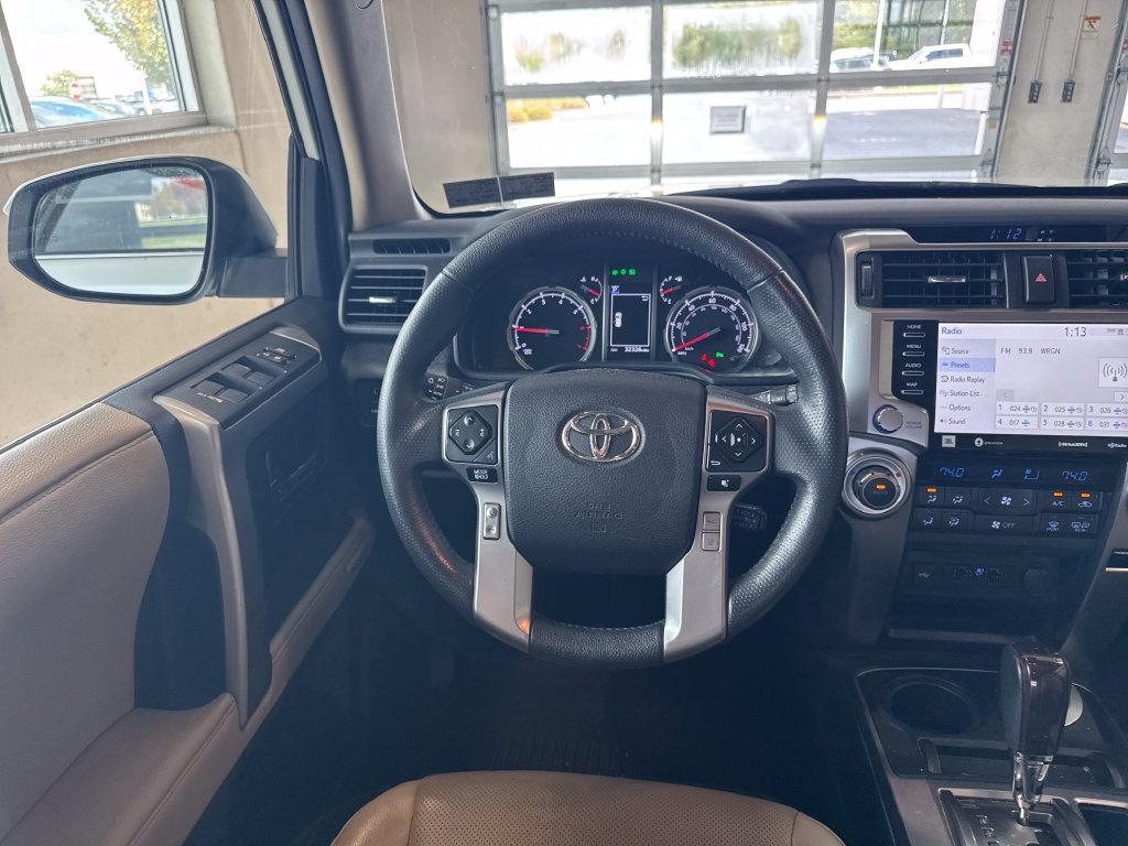 Used 2022 Toyota 4Runner Limited AWD/4WD image 26