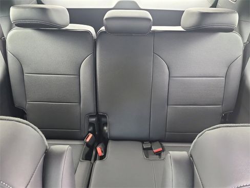 New 2026 Chevrolet Traverse LT w/ Midnight/Sport Edition image 13