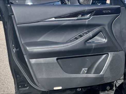 Used 2025 INFINITI QX60 Sensory w/ Vision Package image 23