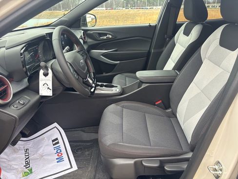 New 2026 Chevrolet Trax RS w/ Driver Confidence Package FWD image 4