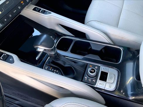 Used 2021 Kia Telluride EX w/ EX Premium Package image 17