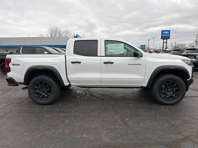 New 2026 Chevrolet Colorado Trail Boss AWD/4WD image 2
