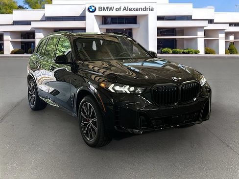 New 2026 BMW X5 xDrive40i w/ M Sport Package AWD/4WD image 3