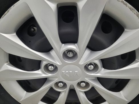 Used 2021 Kia Forte FE image 31