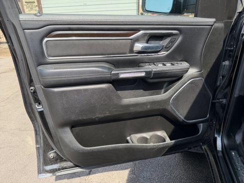 Used 2022 RAM 1500 Laramie AWD/4WD image 19