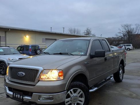Used 2005 Ford F150 Lariat image 1