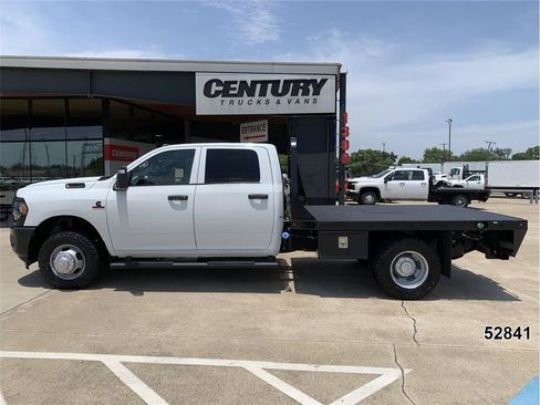 Used 2024 RAM 3500 Tradesman w/ Max Tow Package AWD/4WD image 4