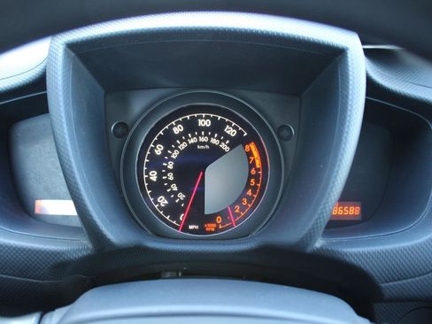 Used 2012 Scion xD FWD image 16