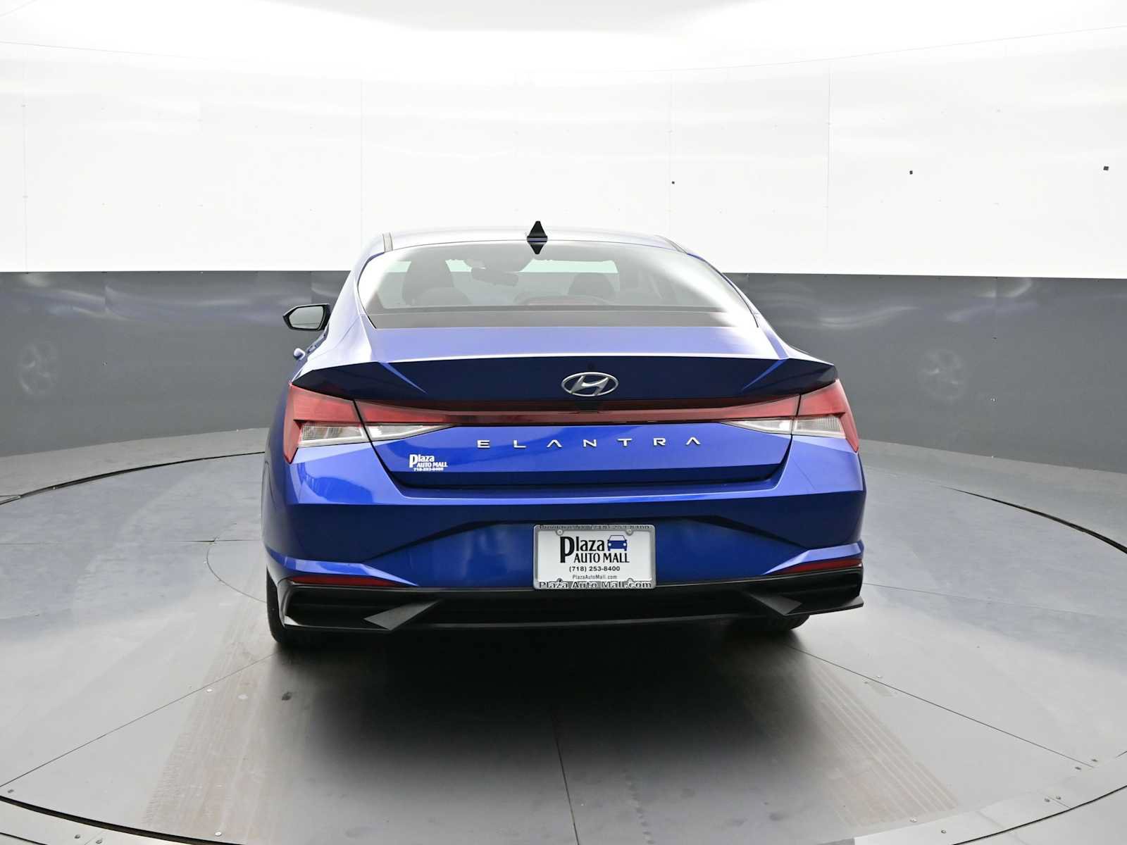 Certified 2023 Hyundai Elantra SE FWD image 6