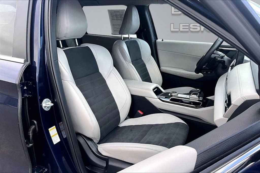 Used 2025 Mitsubishi Outlander SE AWD/4WD image 7