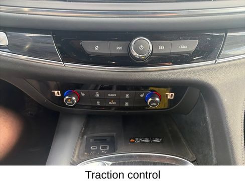 Used 2024 Buick Enclave Essence w/ Technology Package AWD/4WD image 23