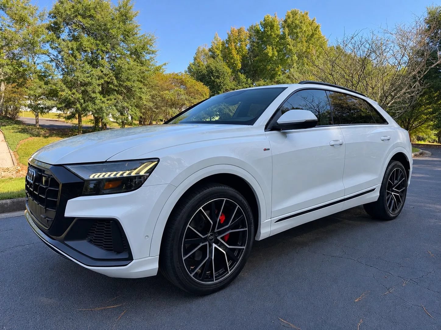 Used 2019 Audi Q8 Prestige AWD/4WD image 4
