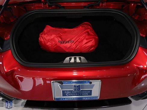 Used 2021 Ferrari 812 GTS RWD image 38